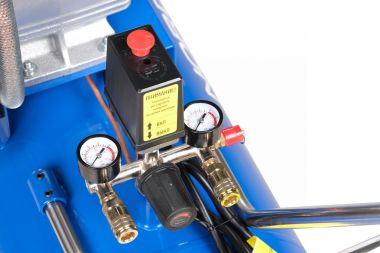 Компрессор двухпоршневый, ременной, чугунная головка, 220 В, ресивер 100 л, 320 л/мин NCE100/360 #5