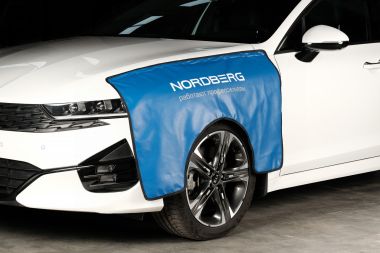 Накидка на крыло 110х65 с магнитом и подкладкой, с лого NN1