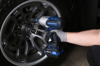 Гайковерт аккумуляторный, 1/2", 20 В, 1700 Нм, 2 аккумулятора 6 A и зарядное устройство, в кейсе NE812K #22