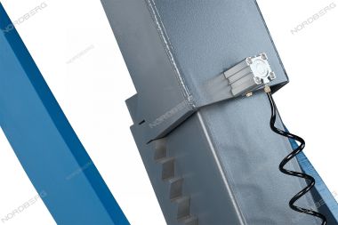 Подъемник автомобильный ножничный для сх-разв 4,5т, 380В, 2 уровня (с авар. опусканием), синий NORDBERG N635-4,5B #8