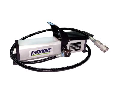 Насос гидравлический с пневмоприводом, управление педалью, 70МПа, 1 л (шланг 2м, БРС) Модель: ГэЛКС 5107001-ПШ2