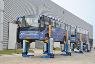 FC75W-6 Комплект беспроводных подкатных колонн для грузовых автомобилей, г/п 7.5 т. (6шт) #2