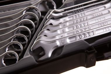Набор комбинированных ключей FORCE 16 предметов 6-24 мм в кейсе 5161 #4