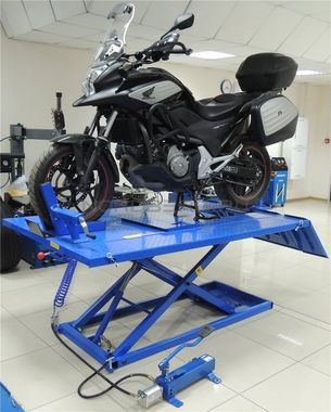 Подъемник для мотоциклов и квадроциклов с пневмоприводом, г/п 680 кг NORDBERG N4M4 #5