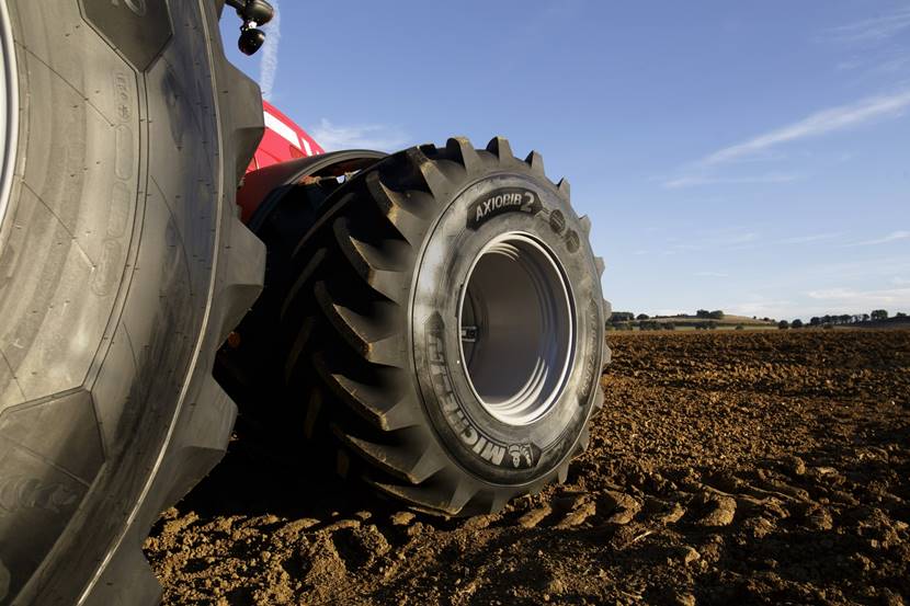 7 правил, как предотвратить износ шин трактора