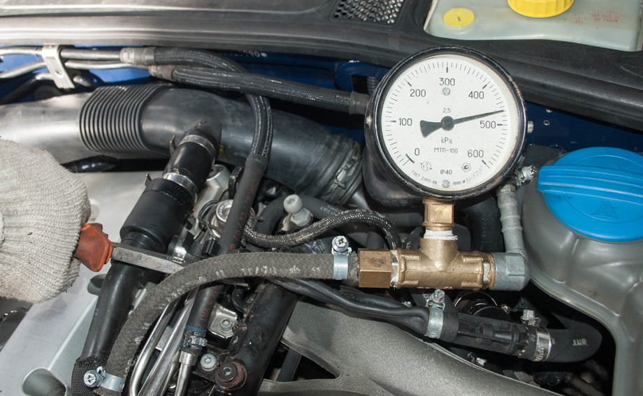 Как образуется давление в системе охлаждения двигателя
